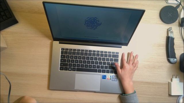Unboxing my new Huawei Matebook D15 + Mousepad | Not Unboxers