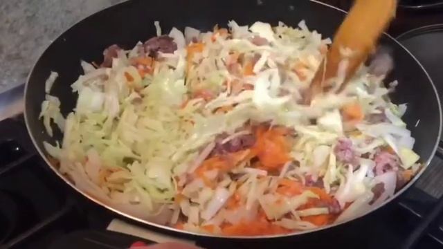 Тушеная капуста по домашнему