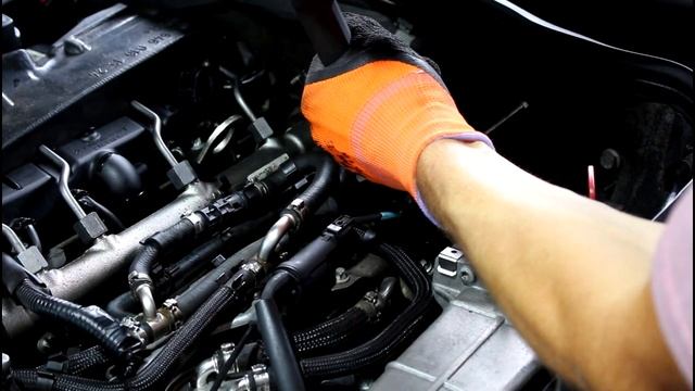 Демонтаж, чистка и установка клапана EGR на Mercedes Benz E Class W211 2,2 Мерседес Бенц 2008 года
