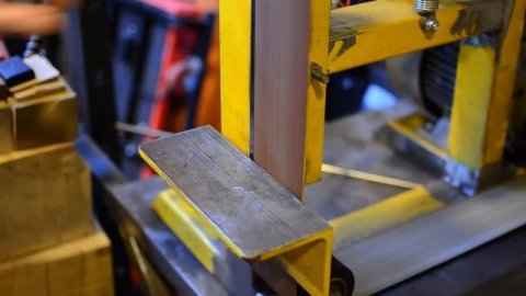 POKUS - Detekce průvaru sváru