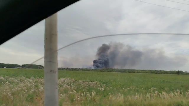 Возможно горит мусорный полигон рядом с селом Орлов Лог Семилукского района.