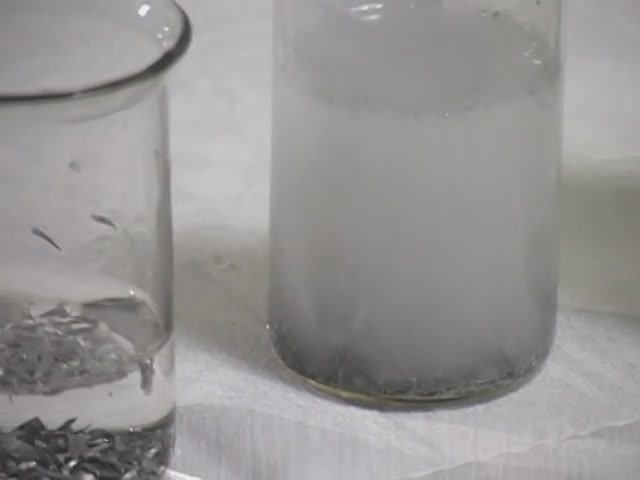 Химия. Опыты. Неорганика. Взаимодействие алюминия с водой