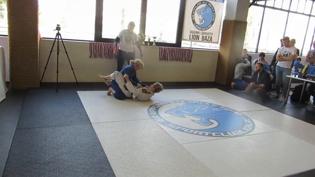 1 bjj party 5 белые пояса 60+ схватка 1 ДьяконоваVSГрачева
