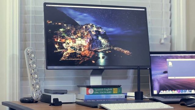 Setup and Desk Tour April 2014