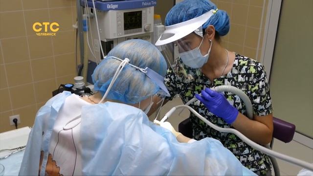37-летнему челябинцу вылечили зубы в детской стоматологии