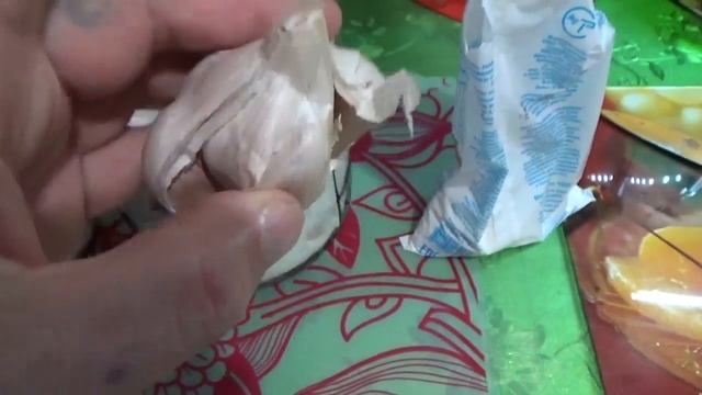 Как хранить чеснок ТАКОЙ СПОСОБ У МЕНЯ НЕ ПОЛУЧИЛСЯ