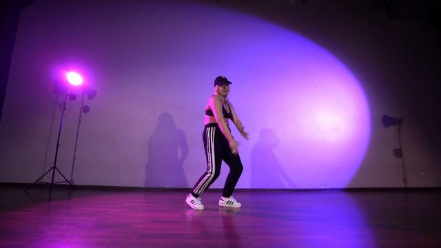 Reggaeton dance video