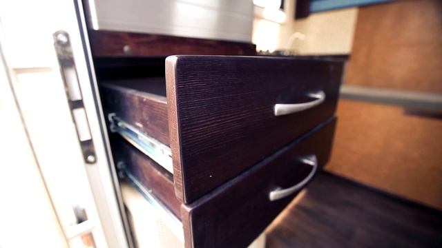 Жилой модуль на кузове пикапа