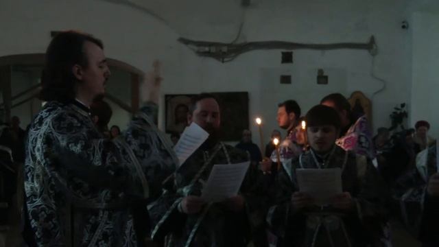 Днесь висит на древе... Исполняет хор диаконов Вологодской епархии