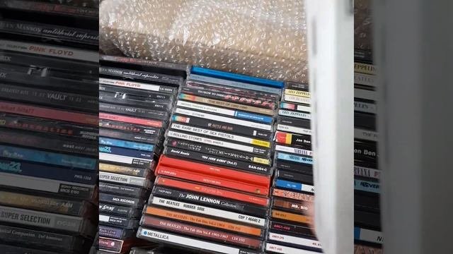Предновогодняя посылка с cd из Японии