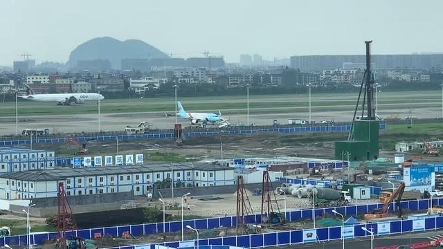 Hangzhou Xiaoshan Intl airport Qatar airway Landing