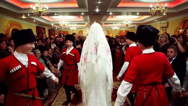 Обручальные кольца, исходя из вероисповедания.