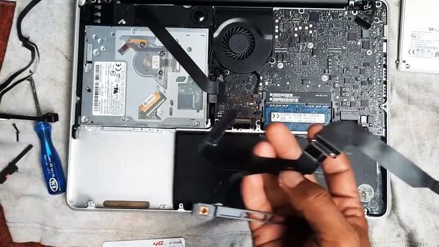 Cara ganti Flexibel SSD/HDD Macbook Pro 2012 MD 101