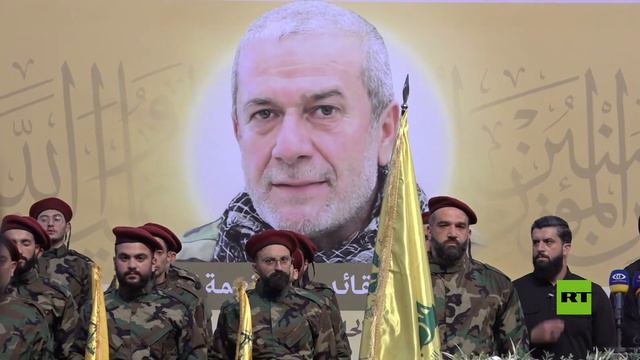 تشييع قيادي كبير في حزب الله قُتل في غارة إسرائيلية على لبنان