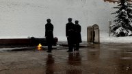 Караул у Вечного огня на Красной площади в Москве