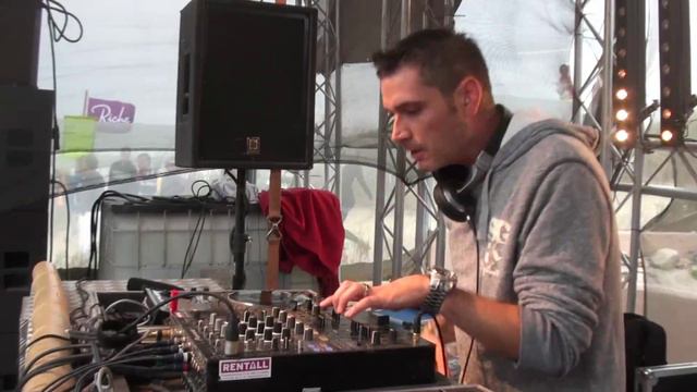 Sean Tyas plays Nu Nrg - Free Fall Luminosity Beach Festival 2012