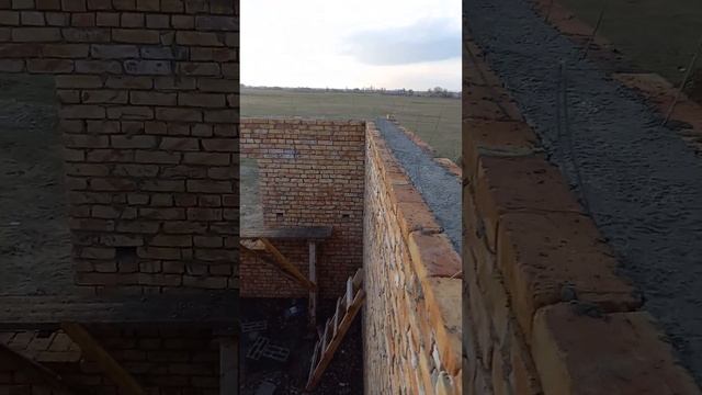 кладка кирпича, заливка сисмопойса. Шанырак