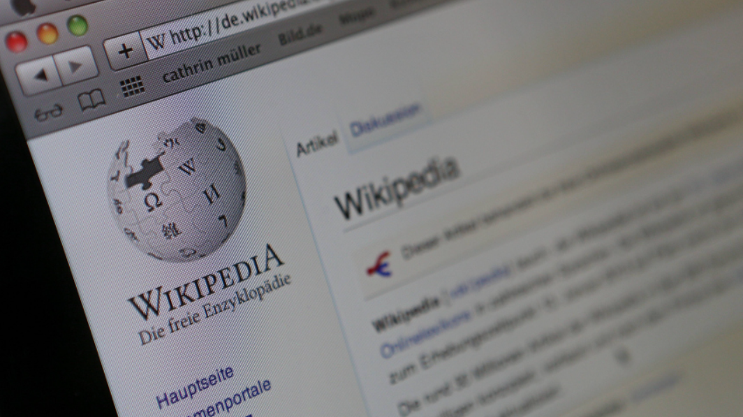 Мошенники придумали новый способ красть деньги с помощью «Википедии»