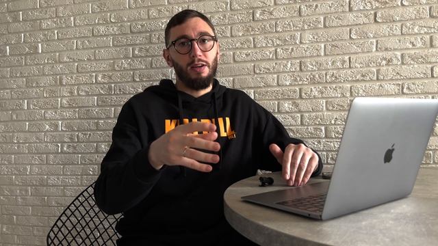 Как риелтору работать с холодными клиентами через анализ рынка.