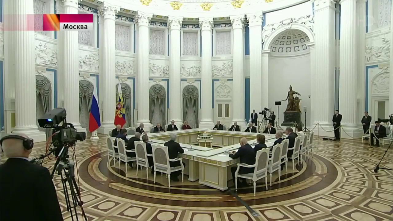 О доверии и чистоте судейского корпуса говорил В. Путин на IX Всероссийском съезде судей