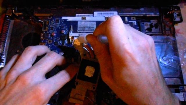 Разборка и замена процессора на Emachines E442 часть 3