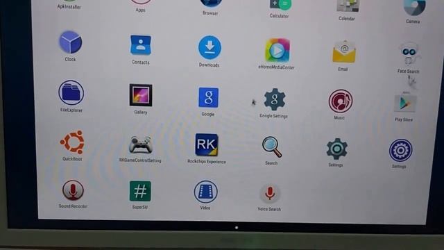 MiQi runs dual OS (android 5.x + ubuntu 14.04)