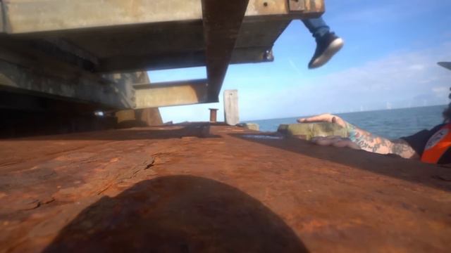 SNEAKING on board RED SANDS ABANDONED FORTS | CRAZY ADVENTURE