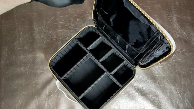 Кейс для лэшмейкеров и визажистов 26х23х10 см Мрамор белый. Интернет-магазин Monmonro.ru
