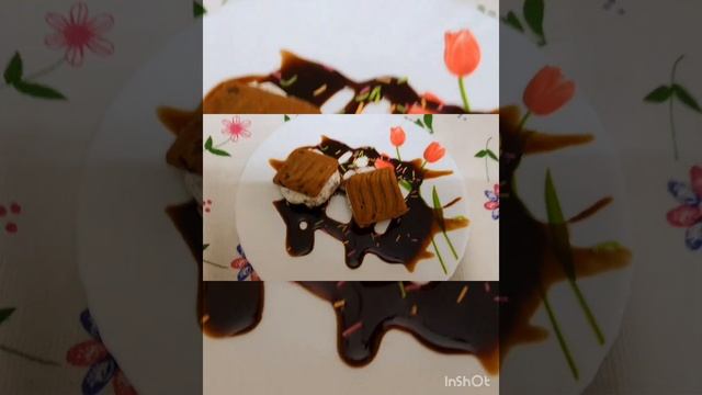 #Ice-cream + #Biscuits=#ICECREAM SANDWICH??