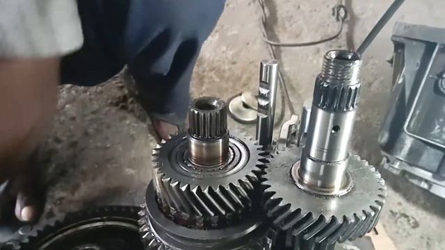 Renault Duster Gear Box Assembly ! Renault Duster Gear Box fitting !@Mukesh Chandra Gond#Duster