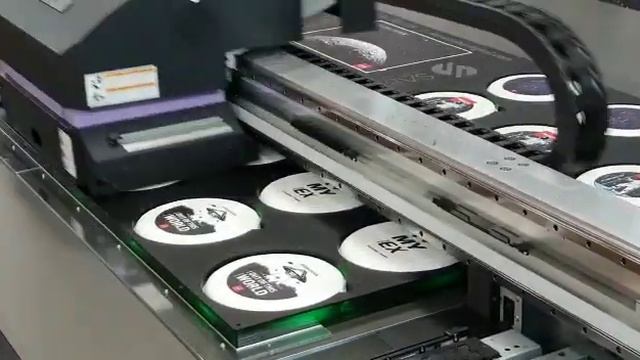 Печать на широкоформатном планшетном принтере Mimaki JFX200-2513 EX