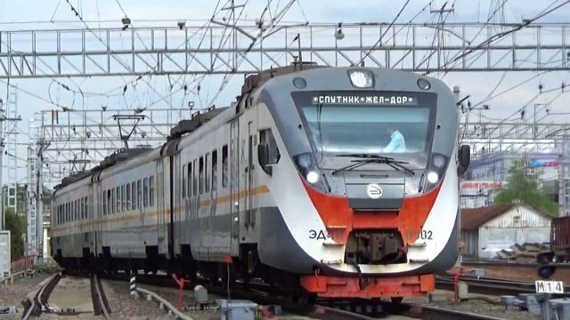 Электропоезд ЭД4М-0502 "ЦППК-Спутник" экспресс сообщением Железнодорожная   Москва Курская