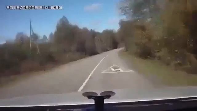 Плывем. А куда плывем? К берегу