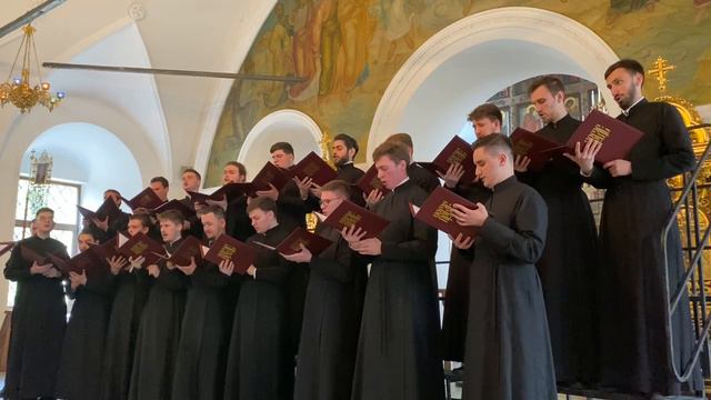 Песнопение "Свете Тихий" в исполнении хора Сретенской духовной академии