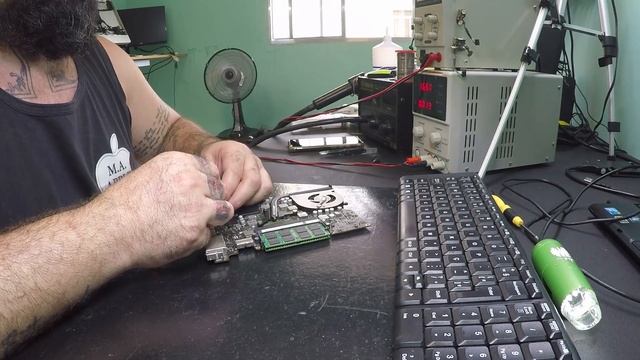 MacBook Pro 13 A1278,não carrega, não liga ou demora muito para carregar!RESOLVIDO