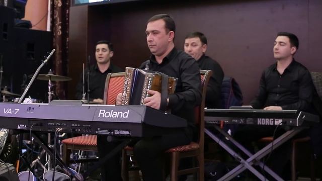 Asiq Ilqar Asiqli - Agir Serli Xalq mahnilari BG-liveTV Surgut 2019