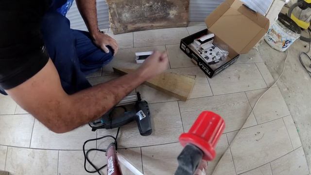 Гвоздезабивной пистолет  Tesla tes 2000