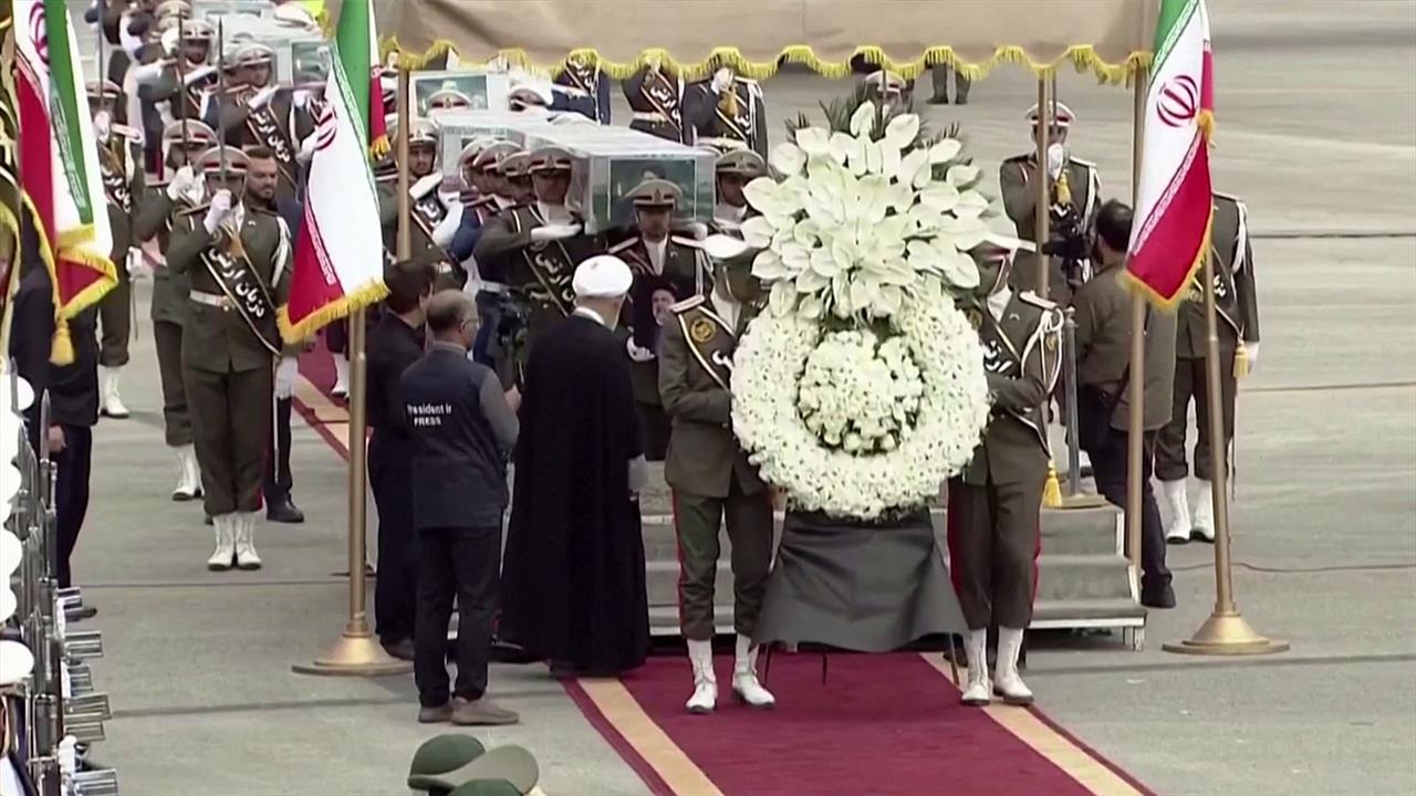 Иран прощается с погибшим в авиакатастрофе президентом и другими государственными деятелями