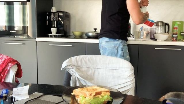 МУКБАНГ. Это будет ваш любимый завтрак!!! В квартире бардак, вещи ждут стирку)))