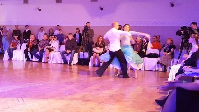 Ирина Кувалдина и Юрий Комаров show case танго и вальс