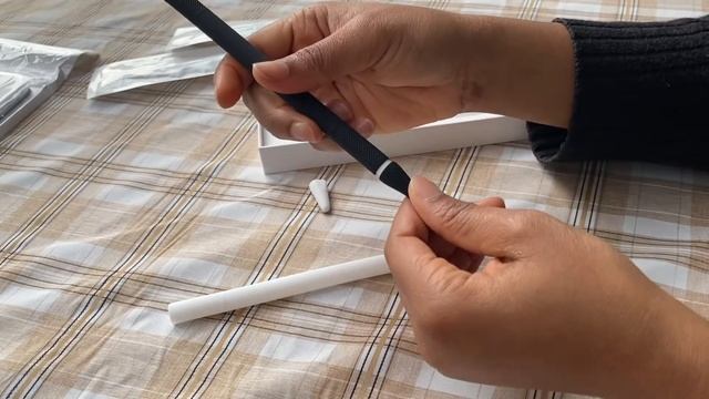 iPad Air 4 unboxing (silver) + Apple Pencil and accessorises