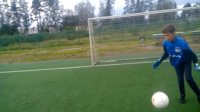 Мы играем в футбол