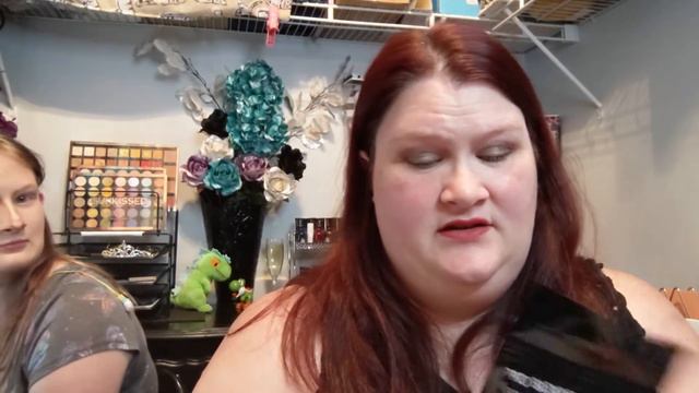 EYESCREAM Beauty Bag September 2021 IS THIS WORTH IT? Unboxing/Opening PRODUCT ALREADY BROKE