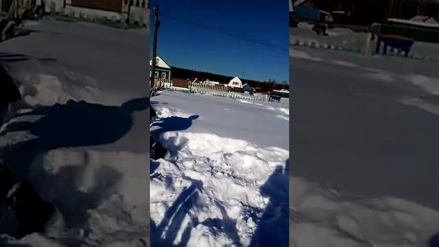 Сальто в снег с забора