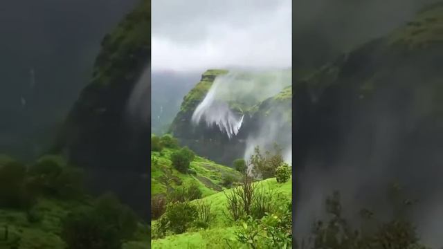 Природный феномен реверсивного водопада