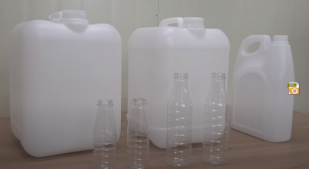 Процесс производства пластиковых контейнеров. Фабрика массового производства полиэтилена в Корее