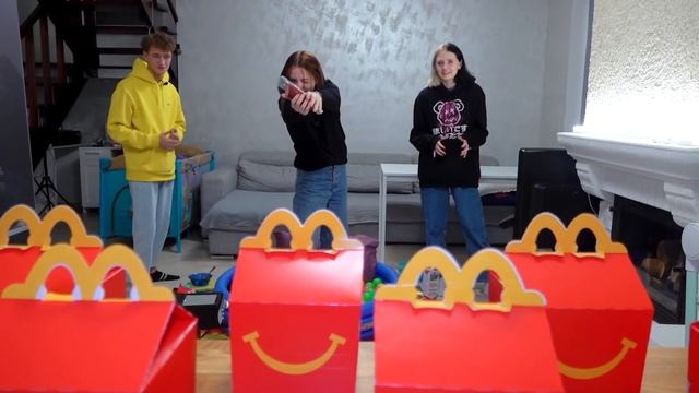 24 Часа в БАССЕИНЕ - ЭКСТРЕМАЛЬНЫЙ Челлендж!!