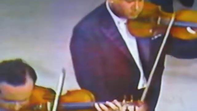 David & Igor Oistrakh- Bach Double Concerto (3rd mvt.)