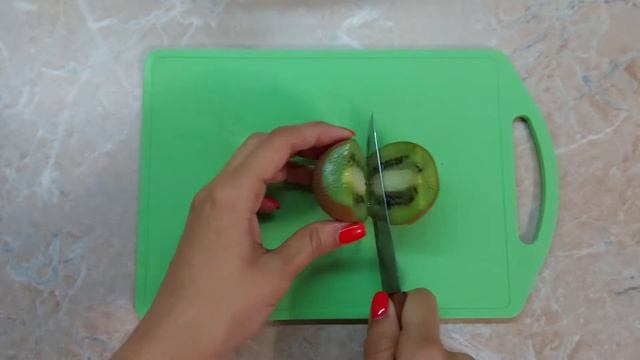 Смузи с кефиром. Яркие вкусные ароматные полезные напитки за несколько минут