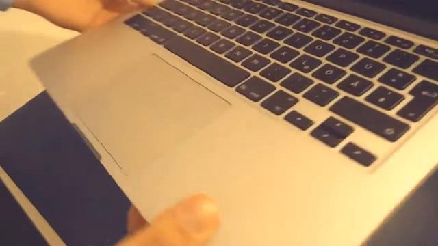 Mac Book pro Retina 13 (2015) Unboxing + Gaming